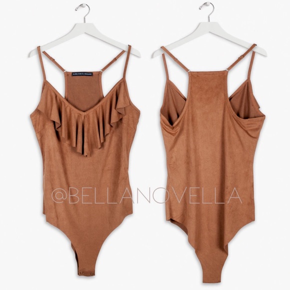 HARLOW & GRAHAM Faux Suede Bodysuit Caramel - Picture 2 of 11